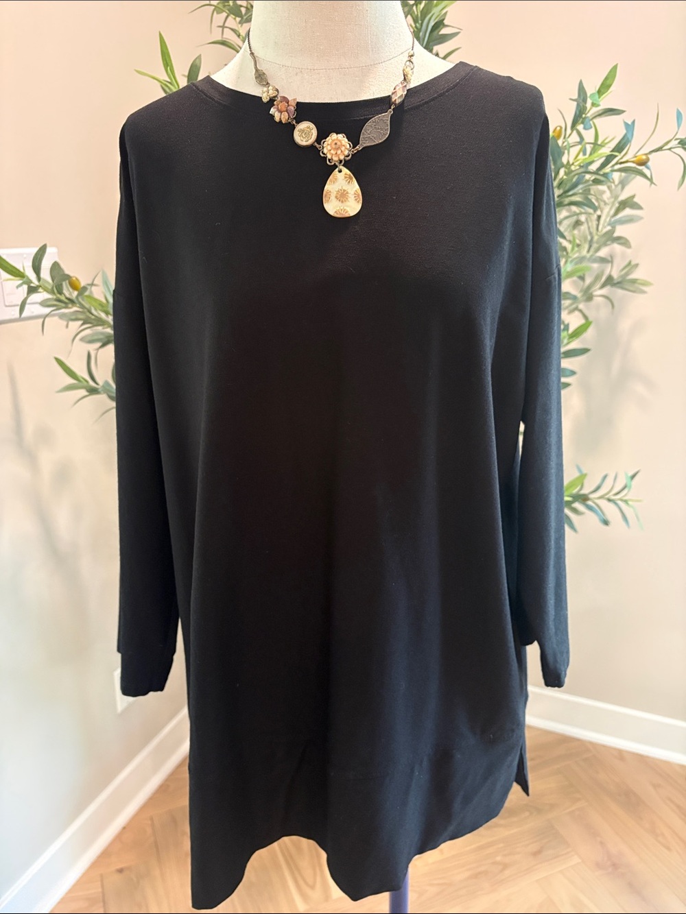 Classic Women's Black Long-Sleeve Top by Eileen Fisher EUC Size L